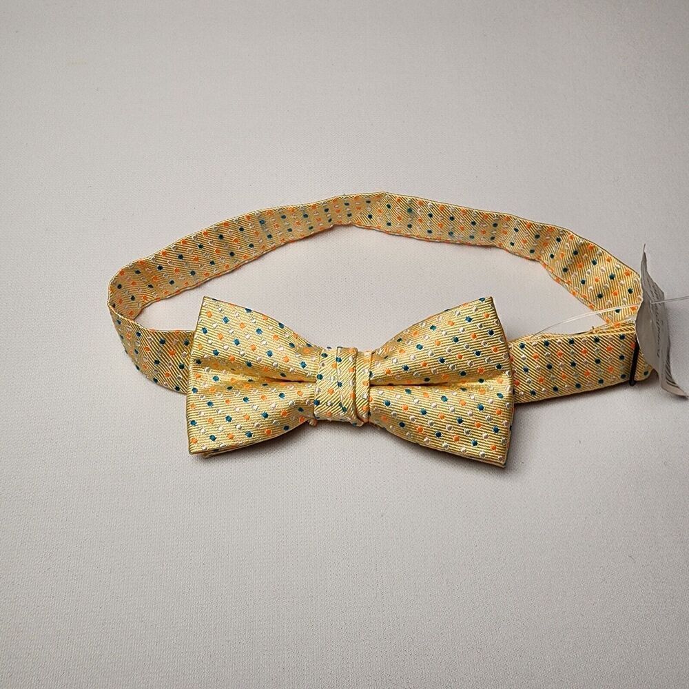NWT Lord & Taylor Boys Silk Polka Dot Clip on Bow Tie